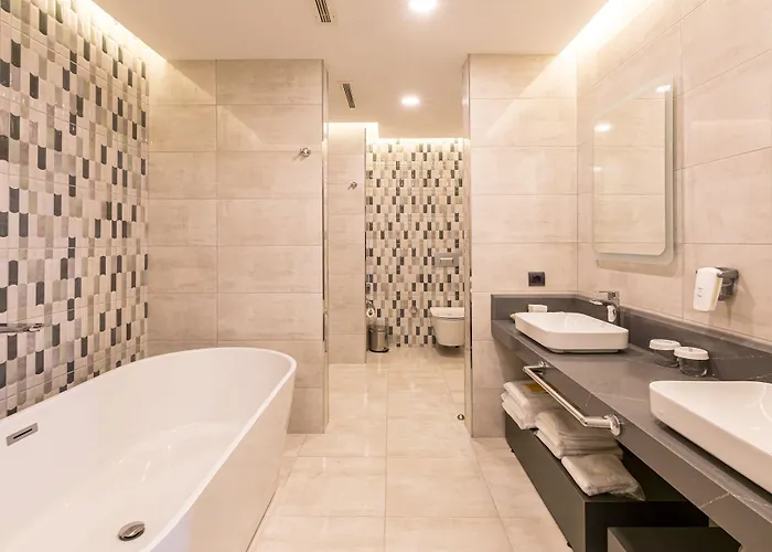 Sarar Kizilcikli ホテル 3*