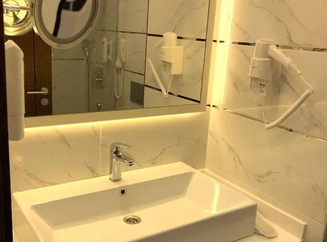 Sarar Kizilcikli ホテル