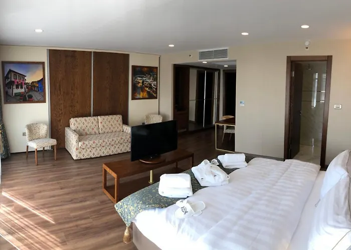 Sarar Kizilcikli ホテル